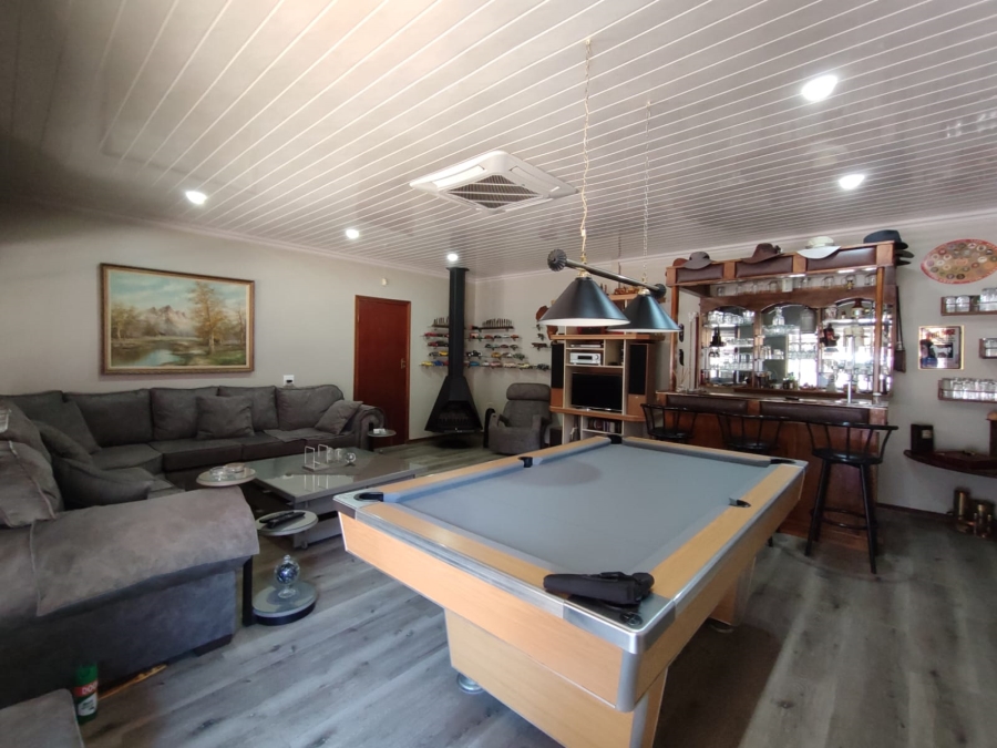 3 Bedroom Property for Sale in Flimieda North West